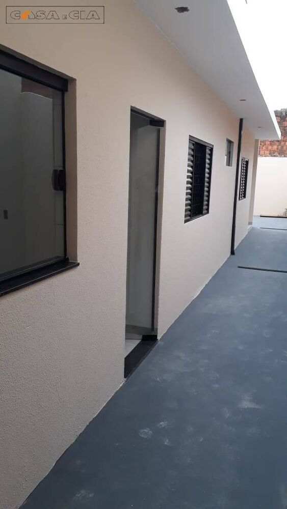 Casa à venda com 2 quartos, 58m² - Foto 3