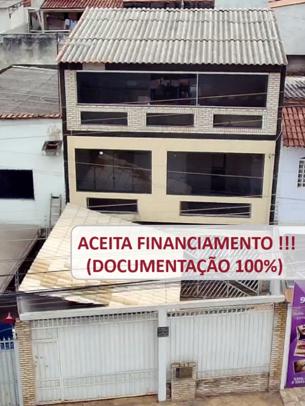 Casa à venda com 4 quartos, 300m² - Foto 1