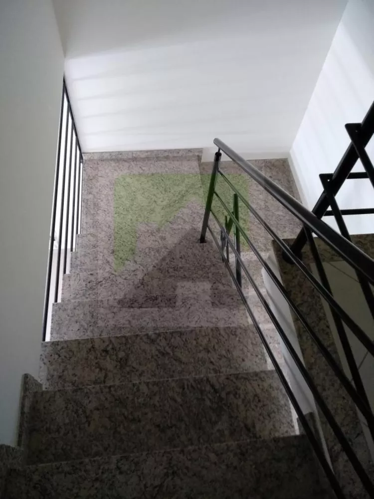 Sobrado à venda com 3 quartos, 130m² - Foto 3