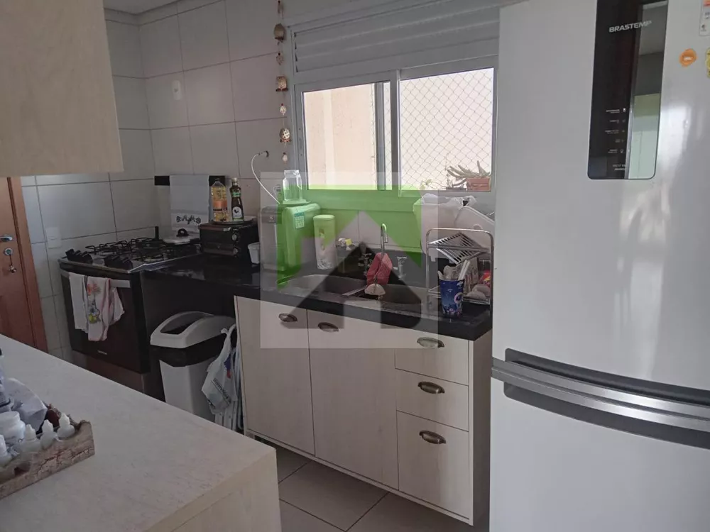 Apartamento à venda com 3 quartos, 204m² - Foto 4