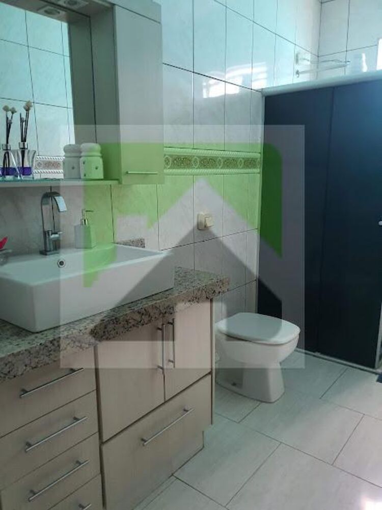 Casa à venda com 3 quartos, 208m² - Foto 13