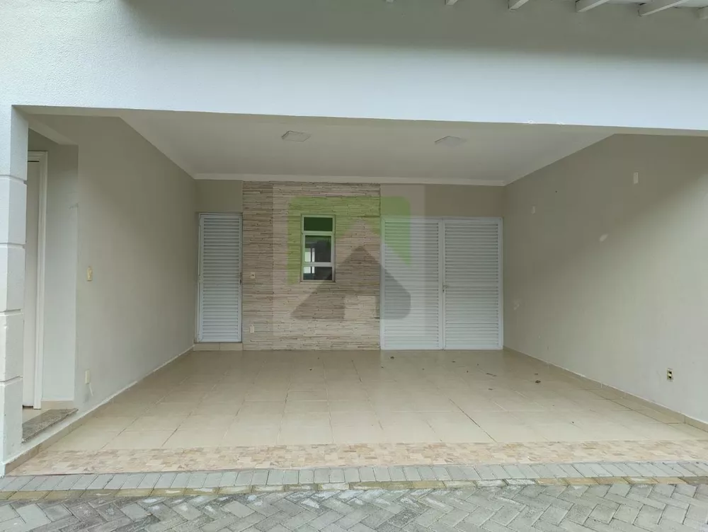 Sobrado à venda com 3 quartos, 360m² - Foto 2