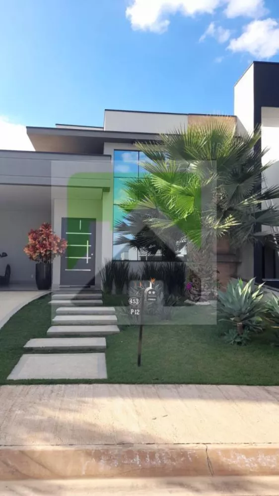 Casa de Condomínio à venda com 3 quartos, 300m² - Foto 3