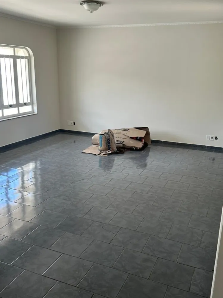 Casa, 4 quartos, 268 m² - Foto 2