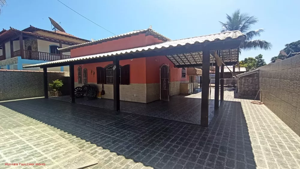 Casa à venda com 3 quartos, 150m² - Foto 1