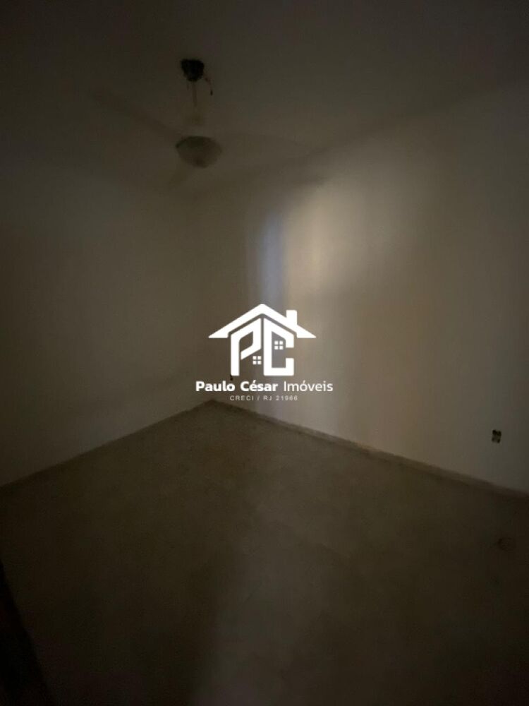 Casa à venda com 4 quartos, 450m² - Foto 4