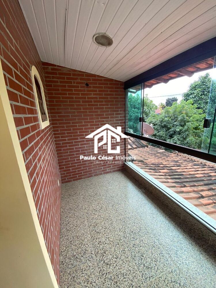 Casa à venda com 4 quartos, 450m² - Foto 2