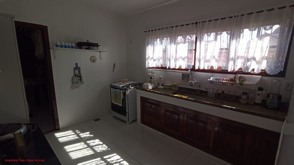 Casa, 5 quartos, 212 m² - Foto 25