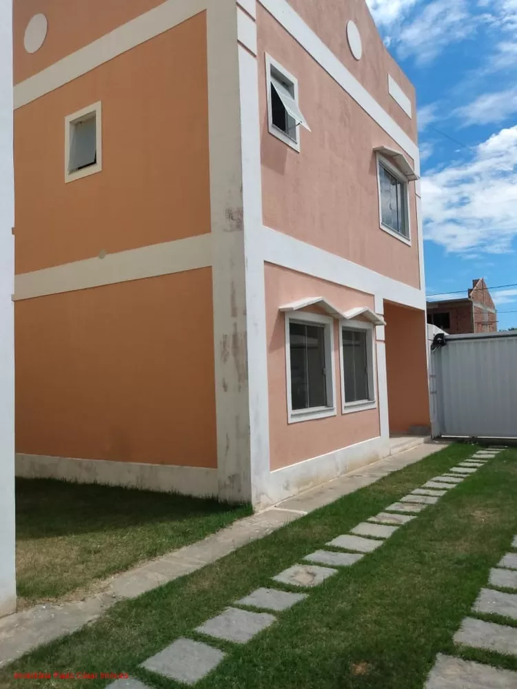 Casa à venda com 3 quartos, 108m² - Foto 4