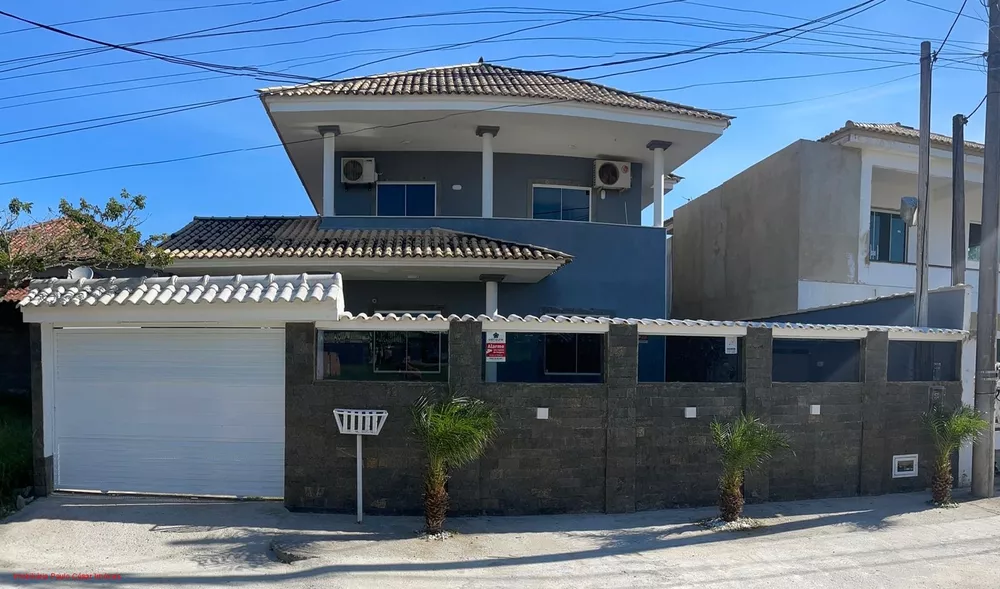 Casa à venda com 4 quartos, 184m² - Foto 2