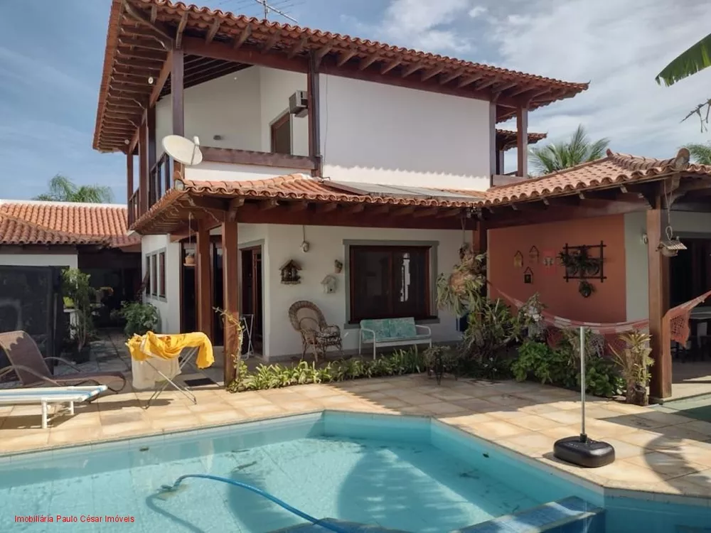 Casa à venda com 3 quartos, 314m² - Foto 2