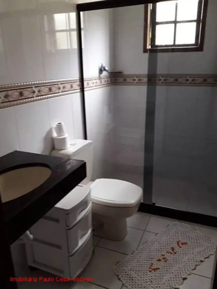 Casa, 4 quartos, 217 m² - Foto 1