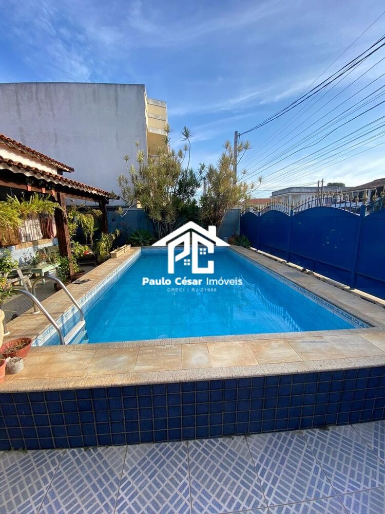 Casa à venda com 4 quartos, 360m² - Foto 2