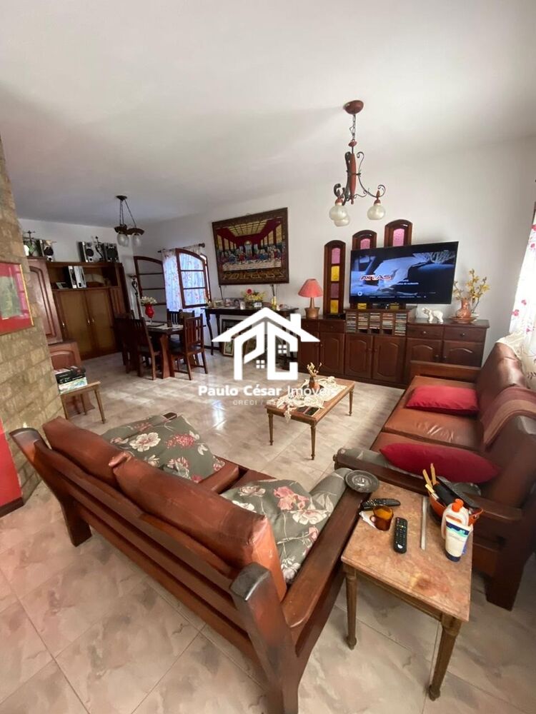 Casa à venda com 4 quartos, 360m² - Foto 3