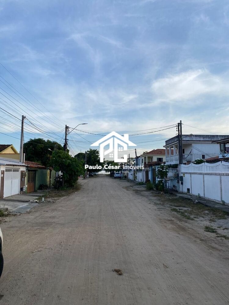 Casa à venda com 4 quartos, 360m² - Foto 1