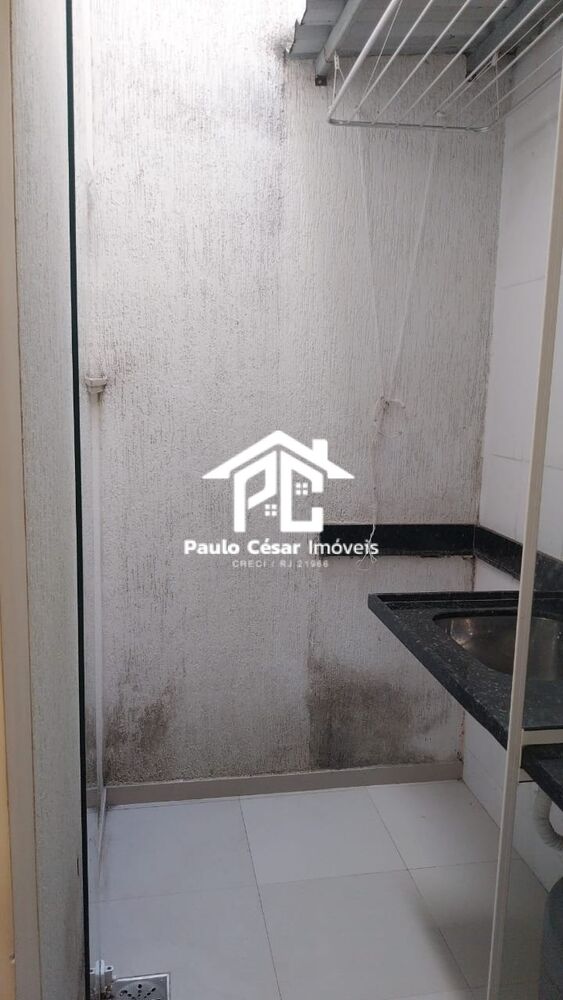 Casa à venda com 2 quartos, 65m² - Foto 2