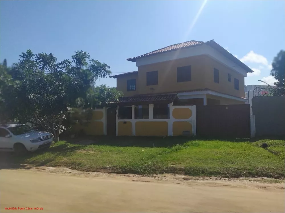 Casa à venda com 6 quartos, 300m² - Foto 2