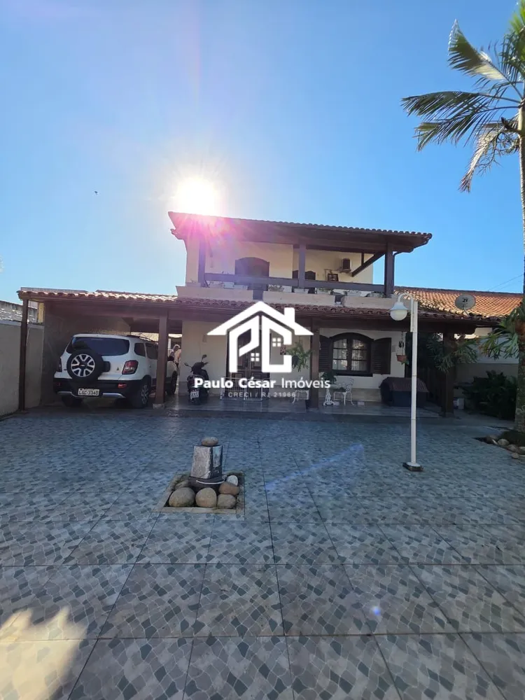 Casa, 3 quartos, 218 m² - Foto 1