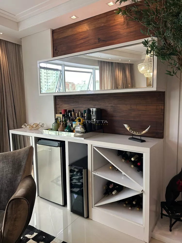 Apartamento, 3 quartos, 142 m² - Foto 1