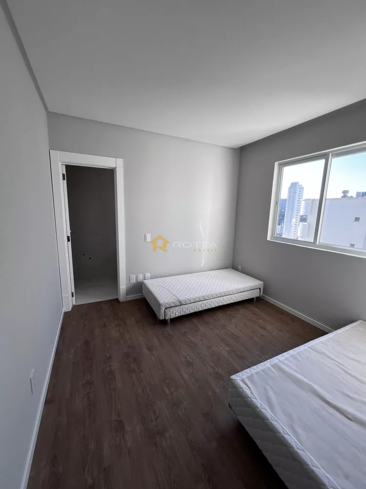 Apartamento, 3 quartos, 138 m² - Foto 2