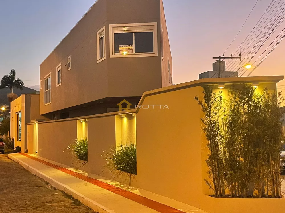 Casa, 3 quartos, 225 m² - Foto 2