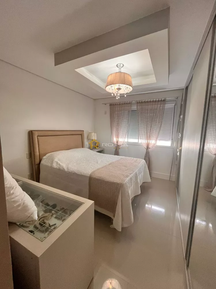Apartamento, 3 quartos, 130 m² - Foto 1