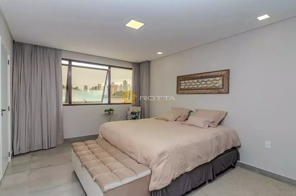 Casa, 4 quartos, 280 m² - Foto 1