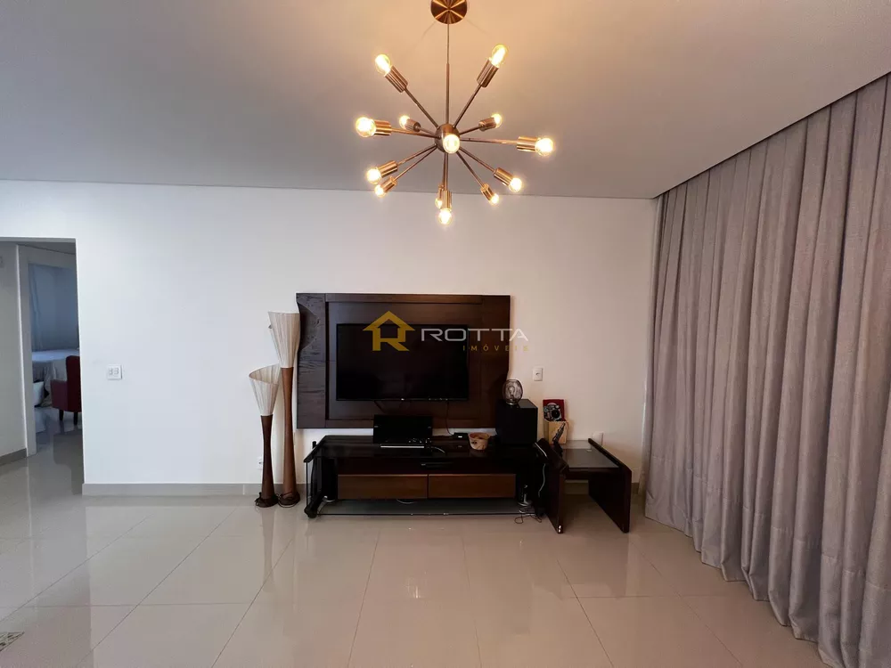 Casa, 3 quartos, 292 m² - Foto 1