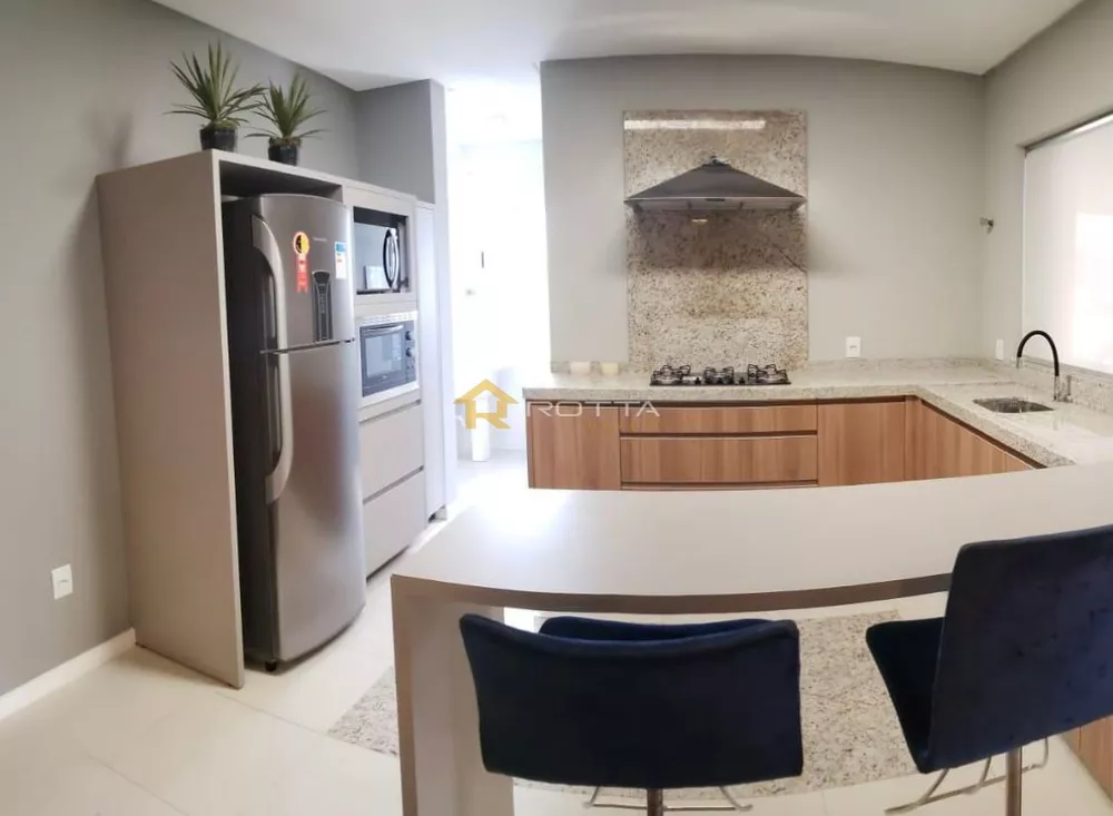Cobertura, 3 quartos, 167 m² - Foto 2