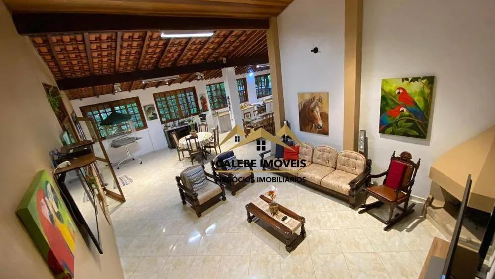Chácara, 3 quartos, 2000 m² - Foto 1