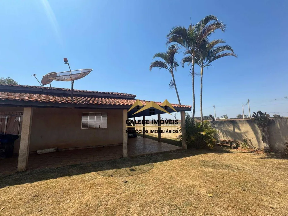 Chácara, 3 quartos, 1800 m² - Foto 2