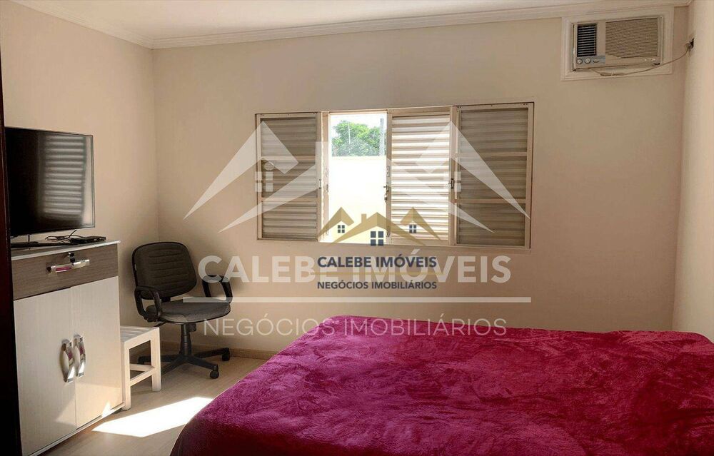 Casa à venda com 2 quartos, 170m² - Foto 8