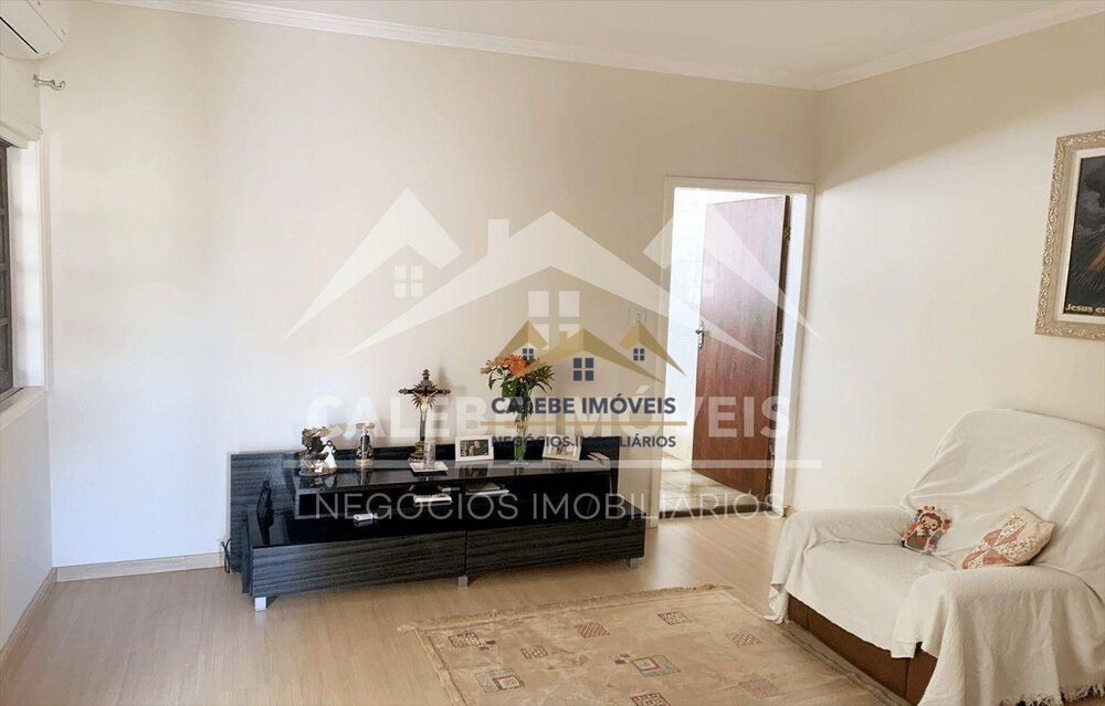 Casa à venda com 2 quartos, 170m² - Foto 3
