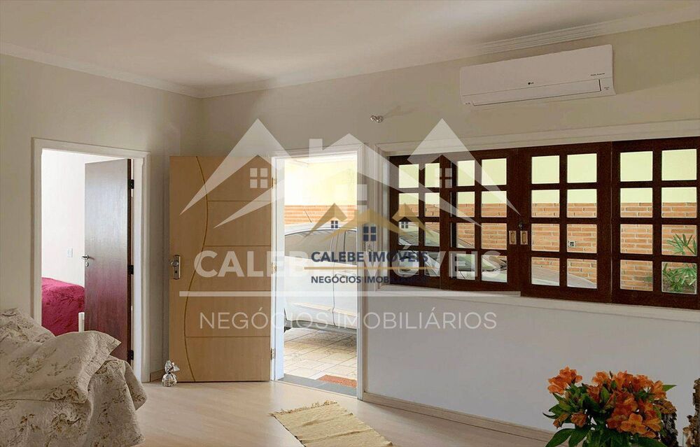 Casa à venda com 2 quartos, 170m² - Foto 4
