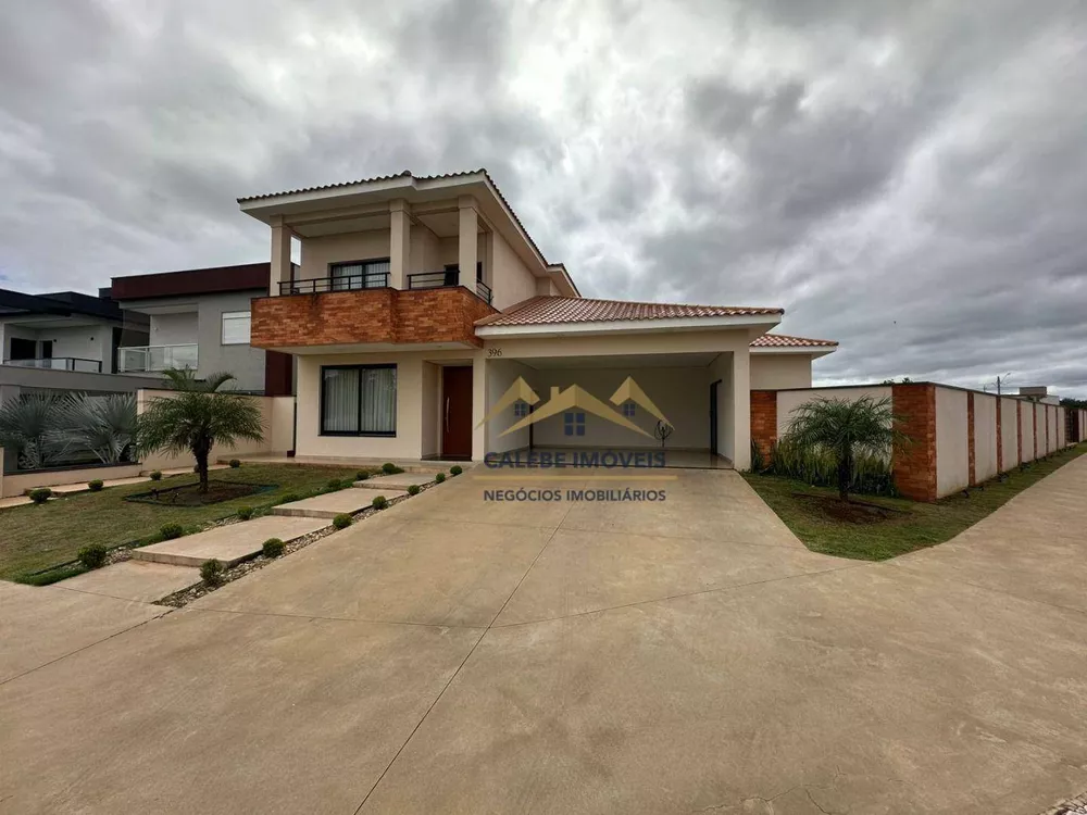 Casa de Condomínio à venda e aluguel com 3 quartos, 309m² - Foto 1