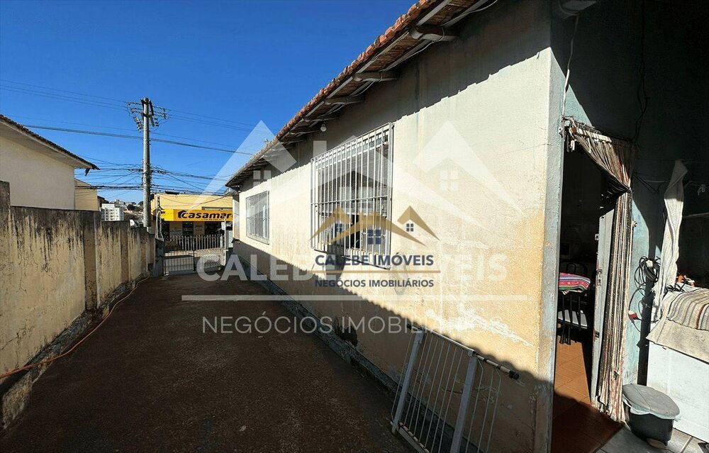 Casa à venda com 3 quartos, 155m² - Foto 1