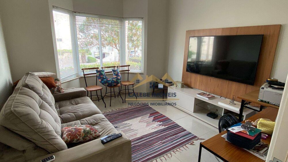 Casa de Condomínio à venda com 4 quartos, 360m² - Foto 3