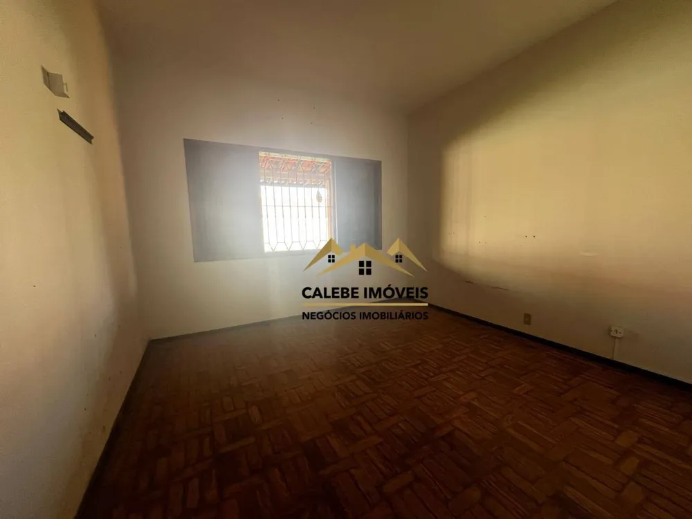 Casa, 3 quartos, 300 m² - Foto 3