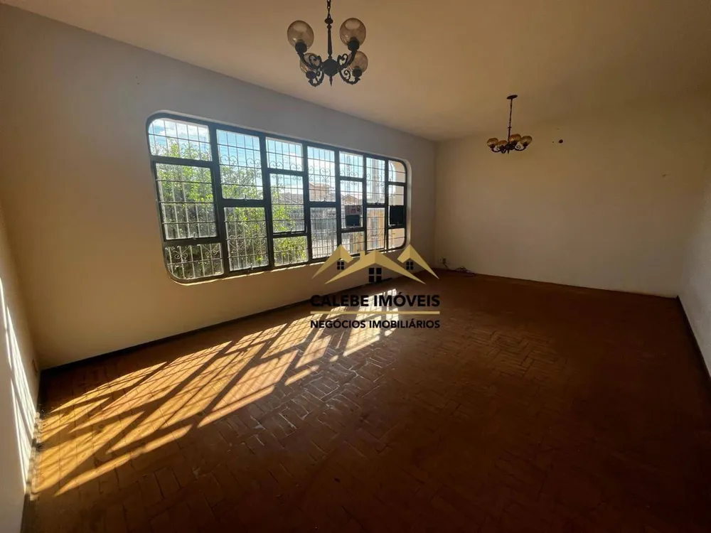 Casa, 3 quartos, 300 m² - Foto 2