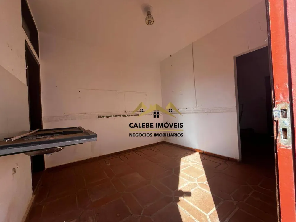 Casa, 3 quartos, 300 m² - Foto 11
