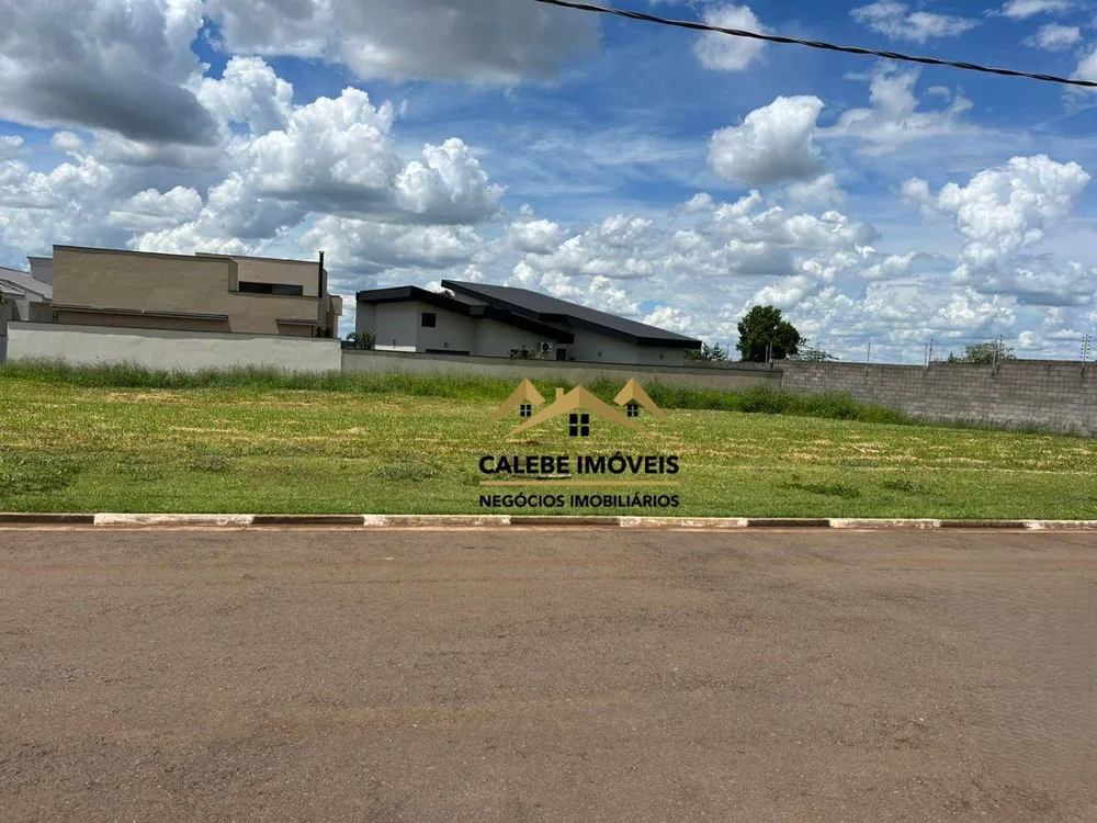 Loteamento e Condomínio, 360 m² - Foto 1