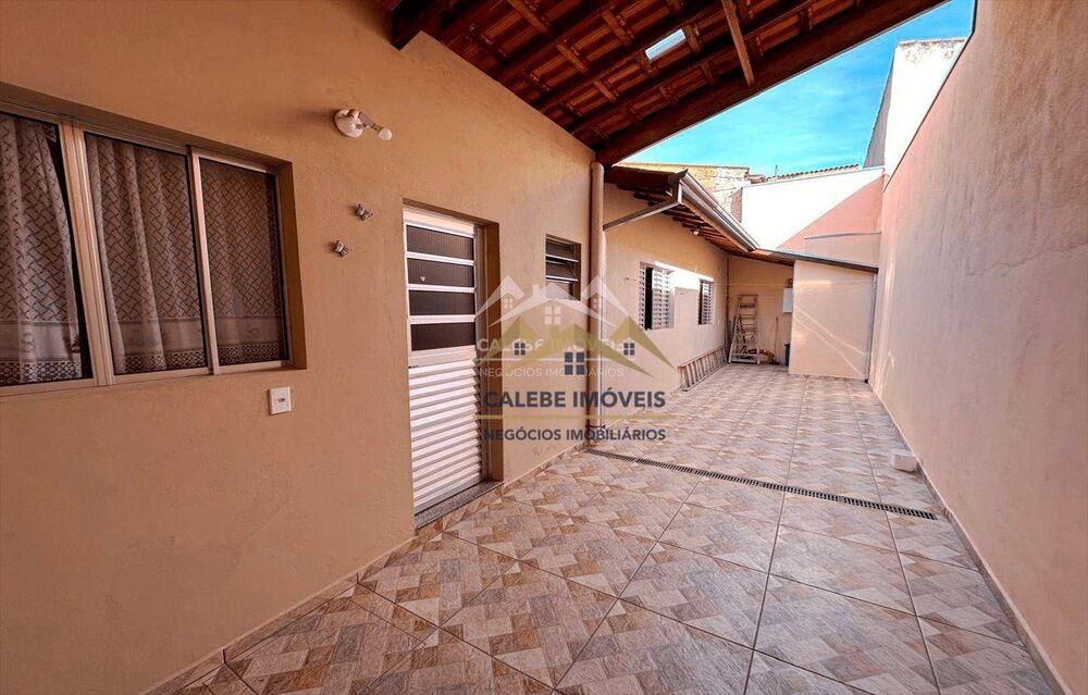 Casa à venda com 2 quartos, 75m² - Foto 4