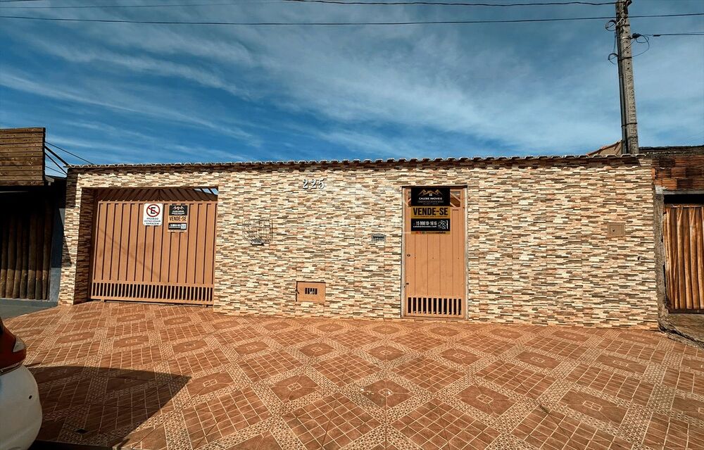 Casa, 3 quartos, 210 m² - Foto 1