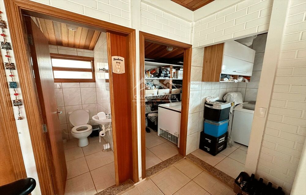 Chácara à venda com 3 quartos, 220m² - Foto 3