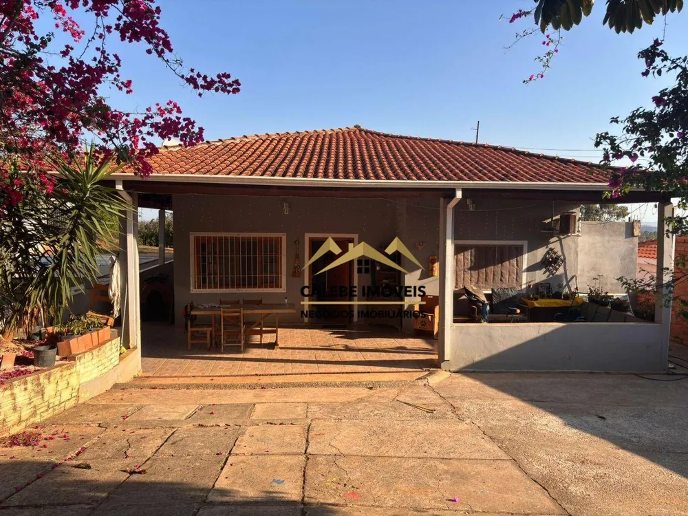 Chácara, 4 quartos, 3366 m² - Foto 1