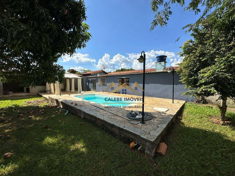 Chácara, 6 quartos, 4607 m² - Foto 1