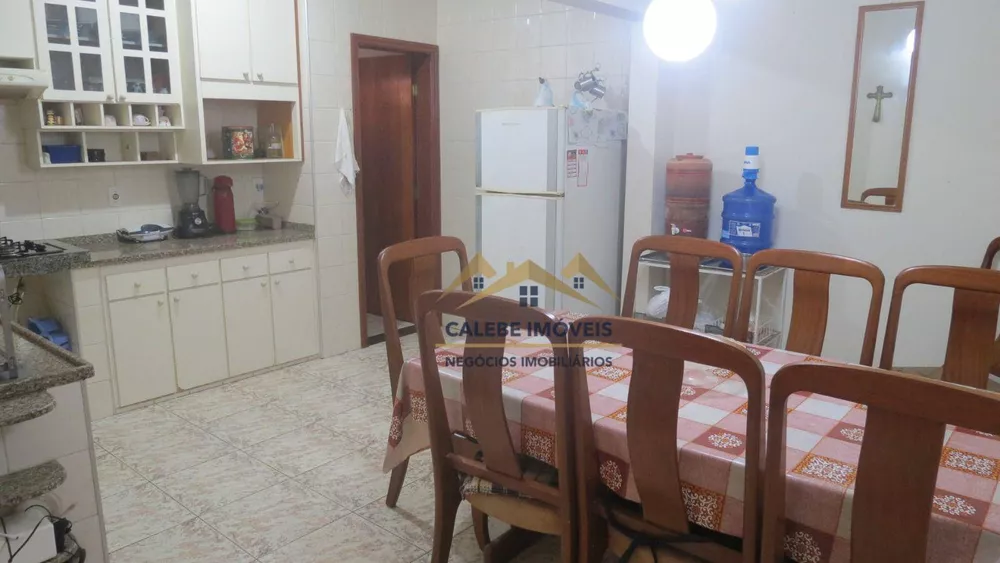 Casa, 4 quartos, 235 m² - Foto 11