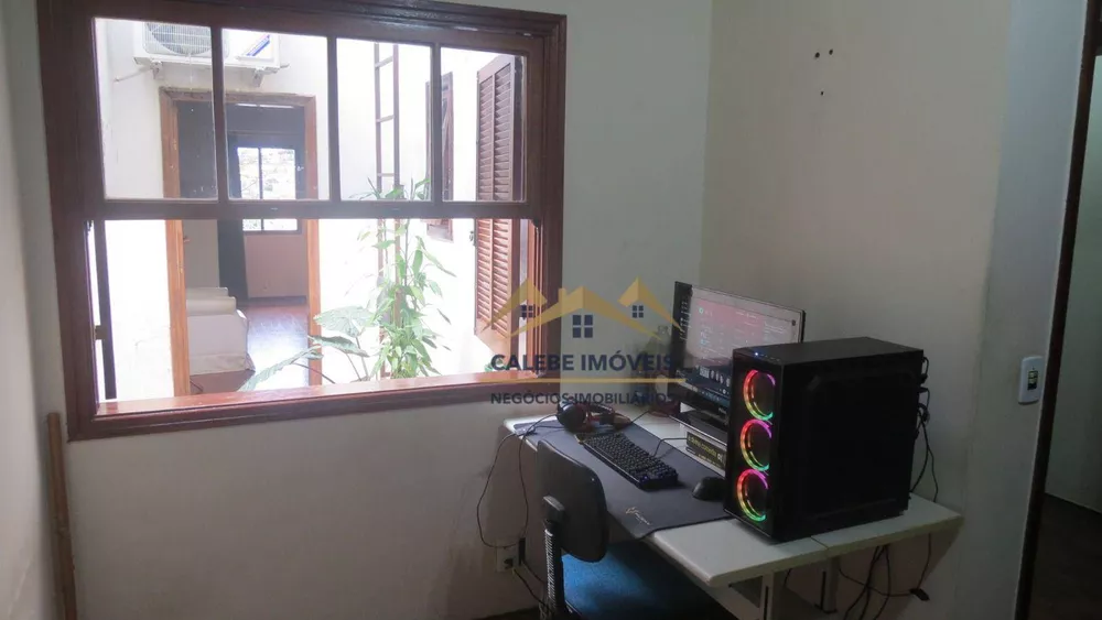 Casa, 4 quartos, 235 m² - Foto 5