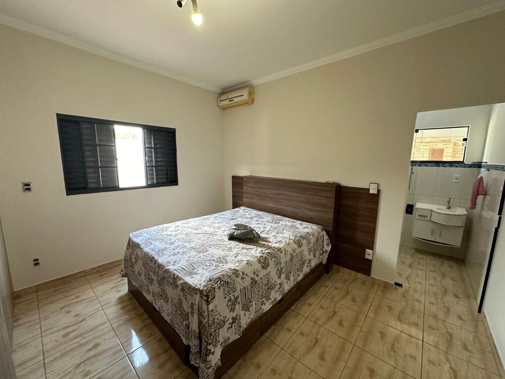 Chácara à venda com 2 quartos, 300m² - Foto 9
