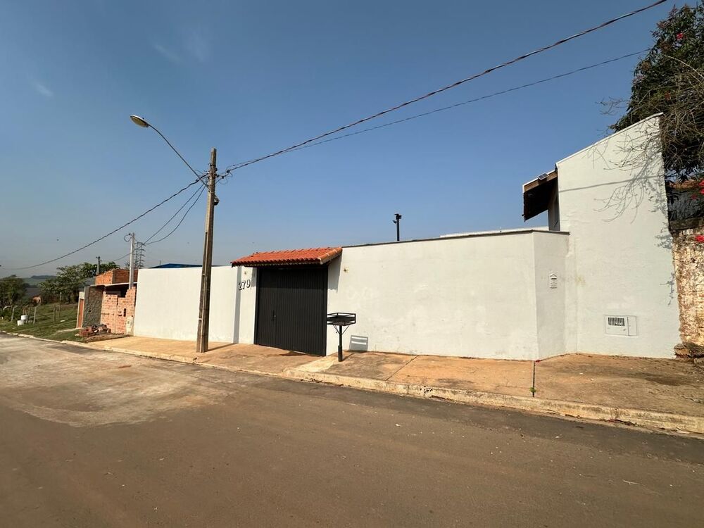 Chácara à venda com 2 quartos, 300m² - Foto 2